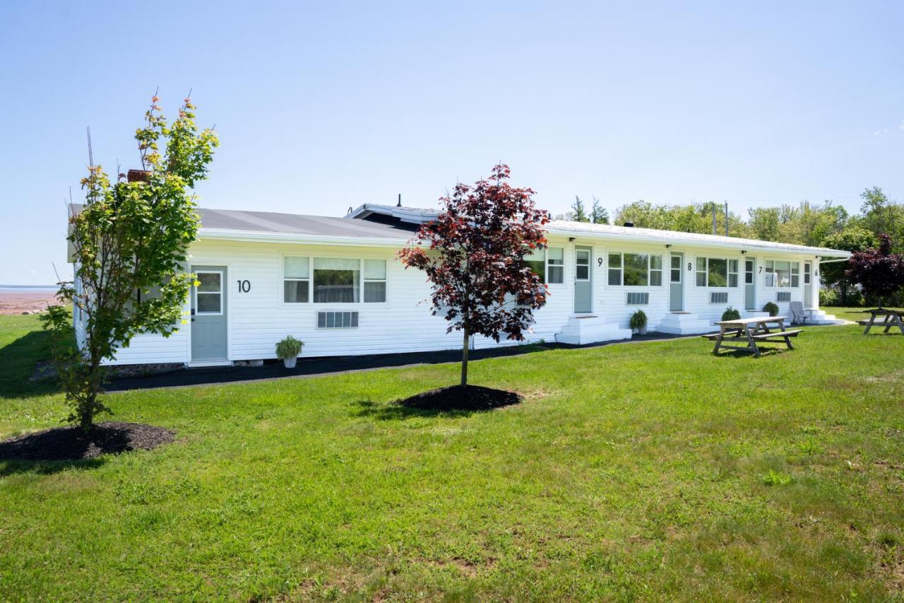 The Breeze Motel Wolfville Exteriör bild